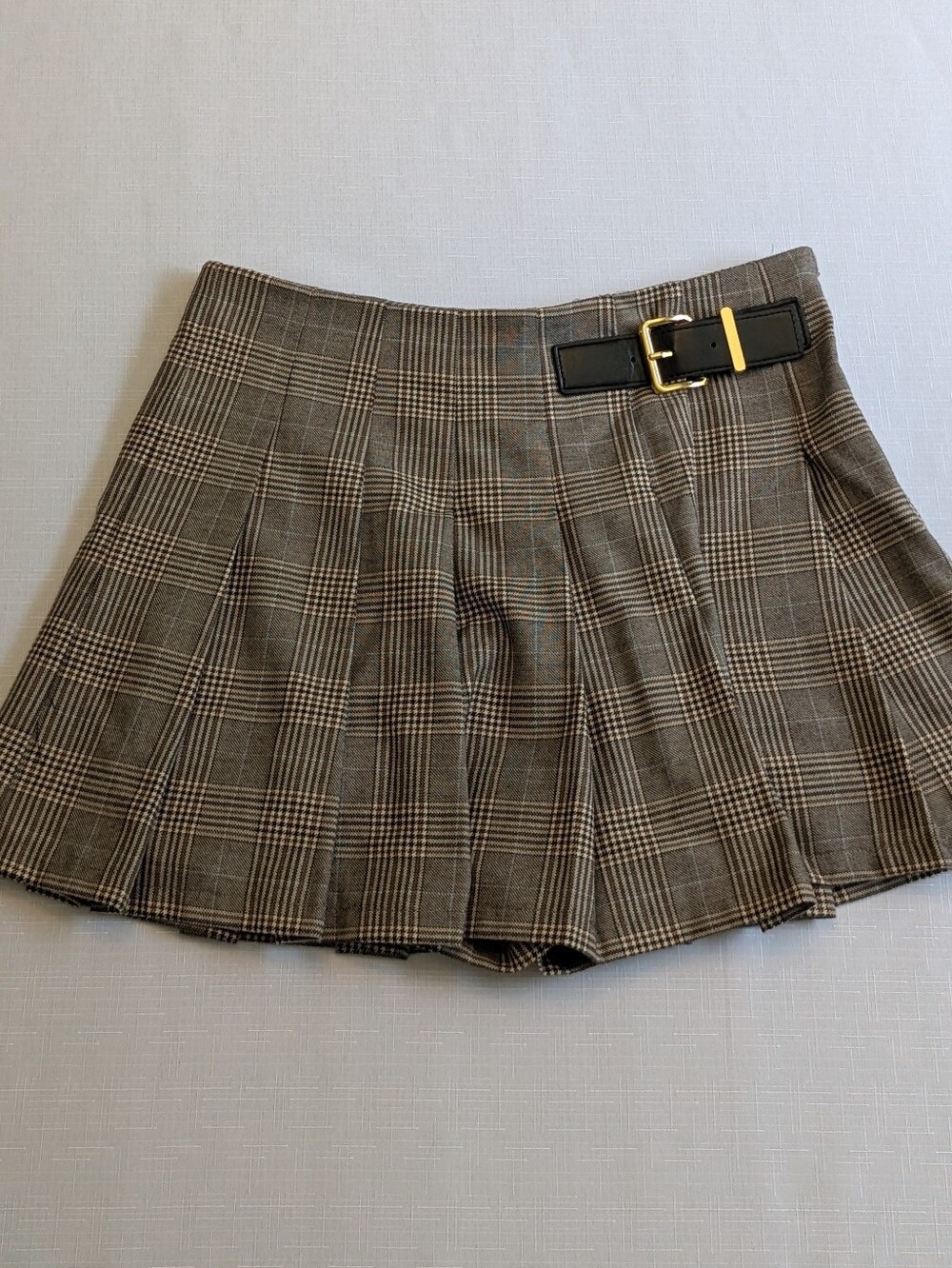 VICI Brown Plaid Pleated Skort with Belt Detail Medium M NWOT